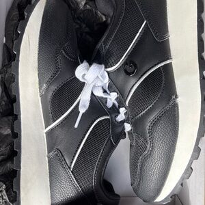 GGELINA-R size 6 1/2 M